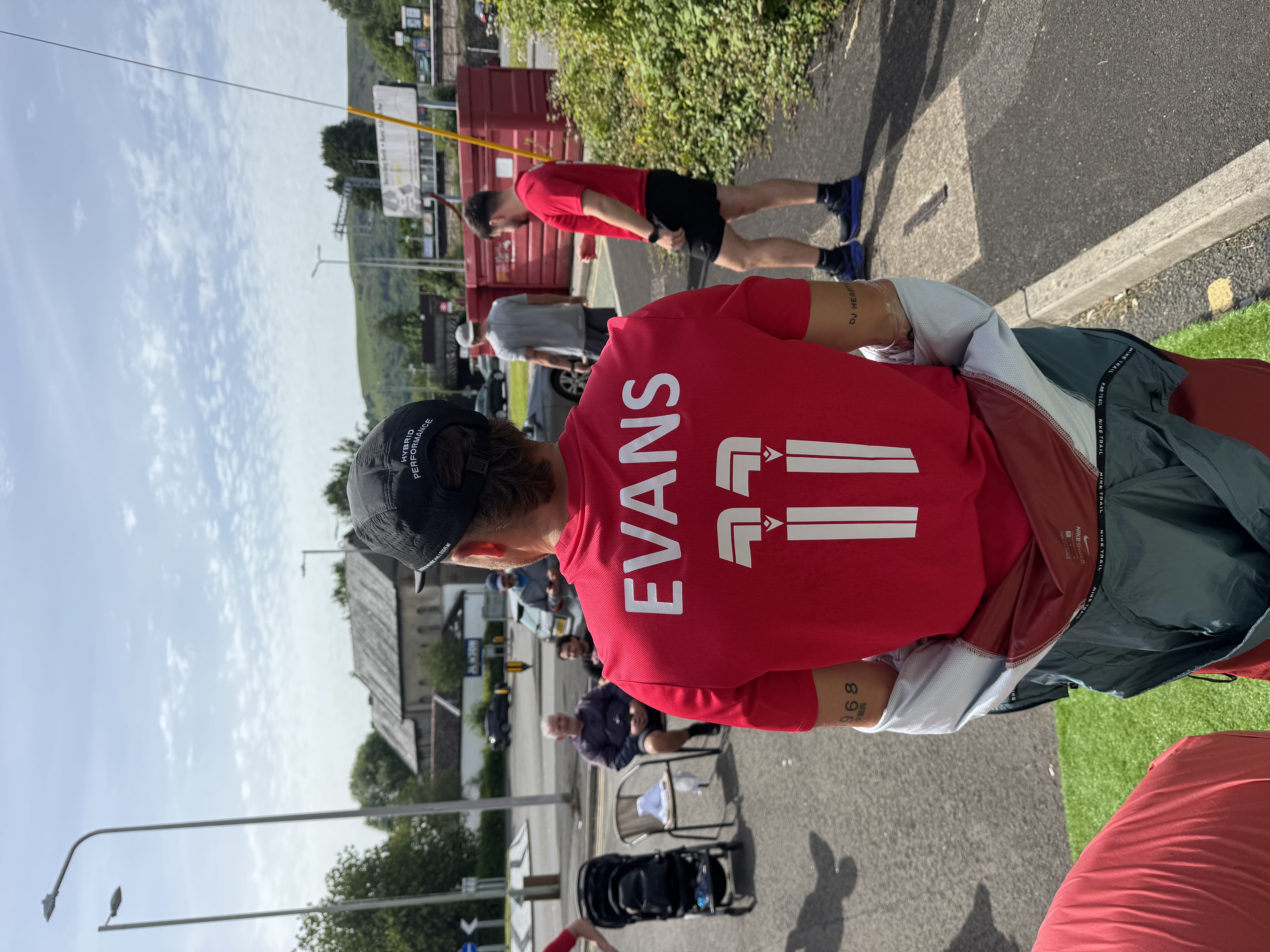 Evans 11s run club gathering at Bean Bros